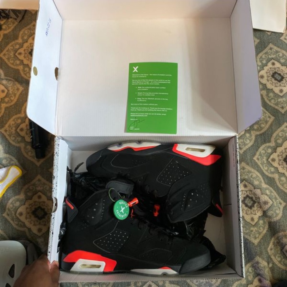 Jordan 6 infrared size 11 barley worn!!!